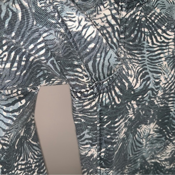 J Brand Ruby High Rise Cropped Cigarette Jeans in Cape Mountain 26 - Picture 8 of 8